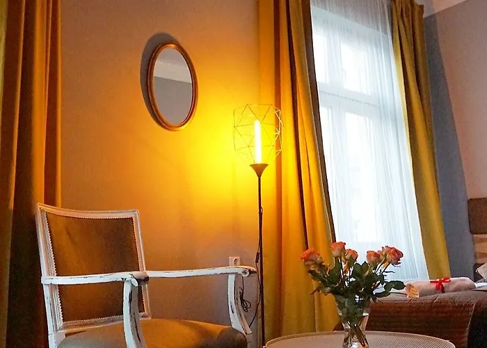 Expolis - Center - 24h Glowny #betterthanyourex Гостевой дом Познань