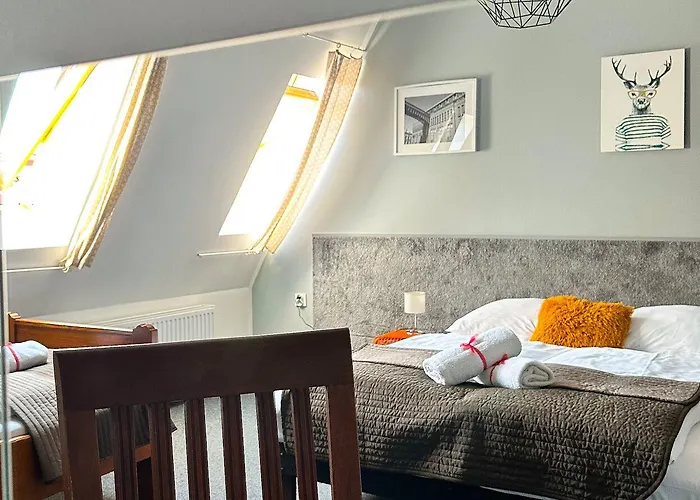 Expolis - Center - 24h Glowny #betterthanyourex Гостевой дом Познань