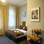 Expolis - Center - 24h Glowny #betterthanyourex Guest house 3*
