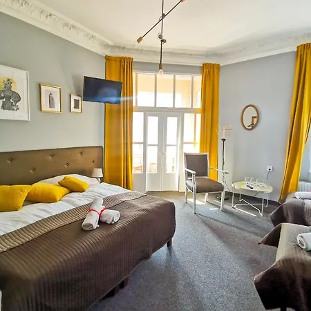 Expolis - Center - 24h Glowny #betterthanyourex 3* פוזנן