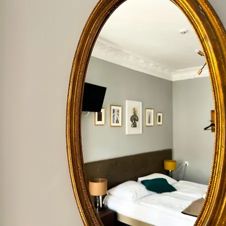 Guest house Expolis - Center - 24h Glowny #betterthanyourex Poznan