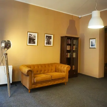 Expolis - Center - 24h Glowny #betterthanyourex בית הארחה