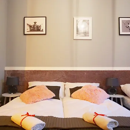 Expolis - Center - 24h Glowny #betterthanyourex 3* פוזנן