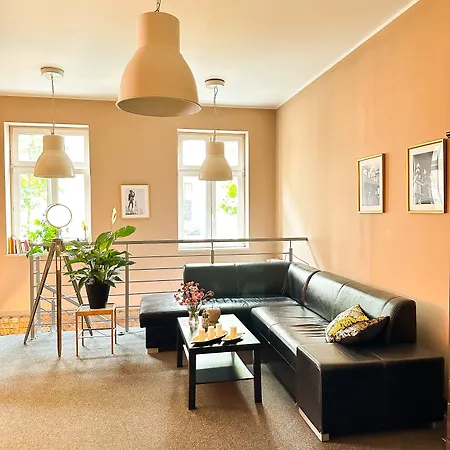 Expolis - Center - 24h Glowny #betterthanyourex בית הארחה 3*