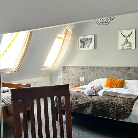 Expolis - Center - 24h Glowny #betterthanyourex Guest house Poznan