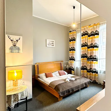 Expolis - Center - 24h Glowny #betterthanyourex Πανσιόν 3*