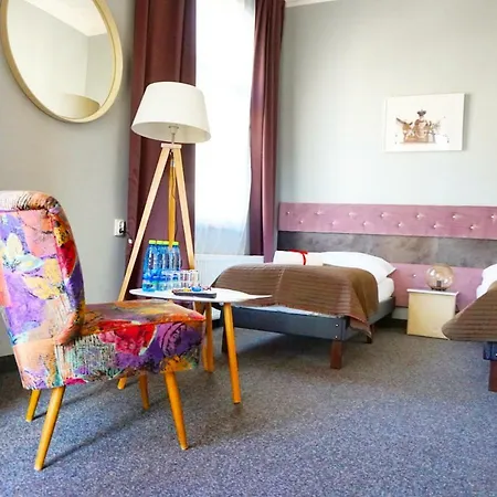 Expolis - Center - 24h Glowny #betterthanyourex 3* פוזנן