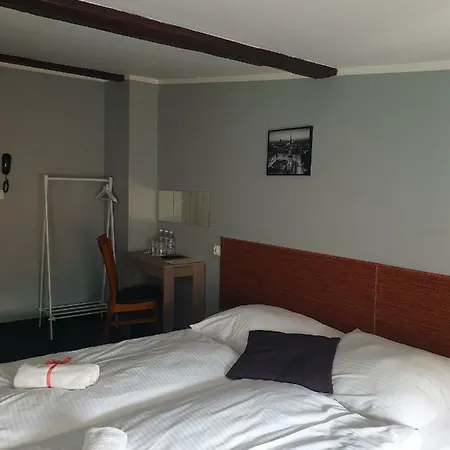 Expolis - Center Mtp Targi - 24h #betterthanyourex Guest house Poznan