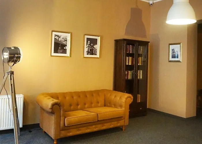 Expolis - Center - 24h Glowny #betterthanyourex Pensjonat