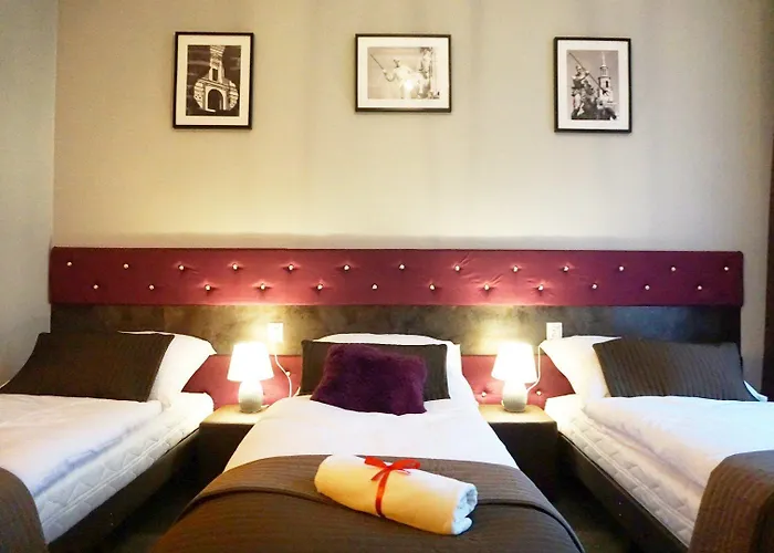 Expolis - Center - 24h Glowny #betterthanyourex Pensjonat 3*