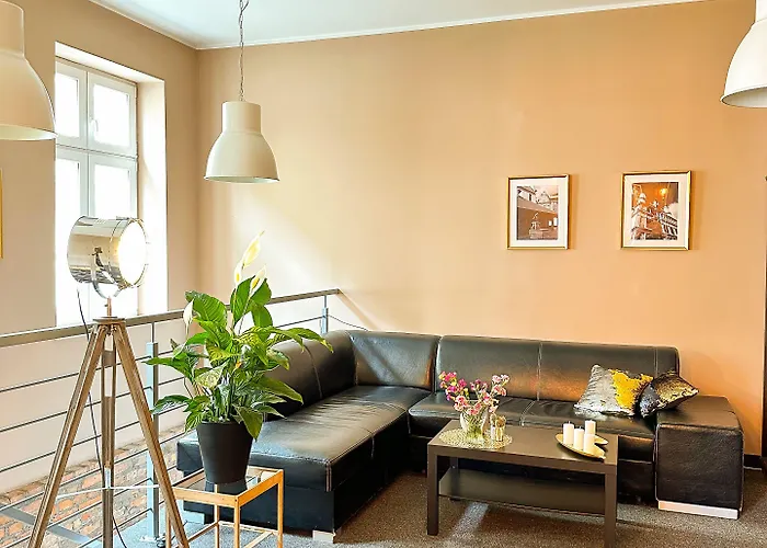 Expolis - Center - 24h Glowny #betterthanyourex Pensjonat 3*